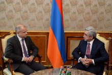 PRESIDENT RECEIVES HEAD OF COE OFFICE IN YEREVAN ALEXANDER PAVLYUK