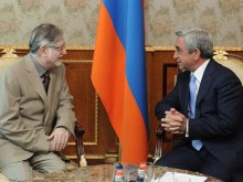 Սերժ Սարգսյանը հրաժեշտի հանդիպում է ունեցել Հայաստանում Հնդկաստանի դեսպանի հետ