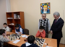 RA PRESIDENT AND PRESIDENT OF ARMENIAN CHESS FEDERATION SERZH SARGSYAN WATCHES ANDRANIK MARGARYAN MEMORIAL