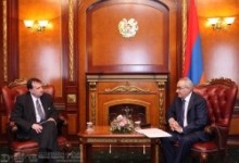 Г.Саакян принял новоназначенного посла США
