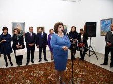 Քաղաքապետ Տարոն Մարգարյանը ներկա է գտնվել «Նկարչուհիները` կանանց տոնին» խորագրով ցուցահանդեսի բացմանը