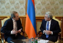 PRESIDENT SERZH SARGSYAN RECEIVES CHAIRMAN OF EDB MANAGEMENT BOARD DMITRY PANKIN