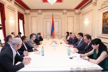 Գալուստ Սահակյանն ընդունել է ԻԻՀ խորհրդարանի Իրան-Հայաստան բարեկամական խմբին