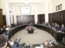 Կառավարության նիստի մասնակիցները հարգել են մեծ բարերարի հիշատակը