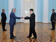 THE NEWLY-APPOINTED AMBASSADOR OF PERU TO THE REPUBLIC OF ARMENIA HASHANDED OVER HIS CREDENTIALS TO PRESIDENT SERZH SARGSYAN