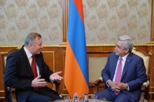 PRESIDENT RECEIVED AMBASSADOR OF UKRAINE TO ARMENIA IVAN KUKHTA