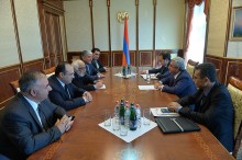PRESIDENT SERZH SARGSYAN MEETS WITH REPRESENTATIVES OF ARMENIAN DEMOCRATIC LIBERAL PARTY