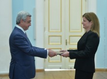 UNITED KINGDOM’S NEWLY-APPOINTED AMBASSADOR TO ARMENIA PRESENTS HER CREDENTIALS TO PRESIDENT