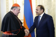 PM Hovik Abrahamyan Welcomes Czech Catholic Church Leader Cardinal Dominik Duka