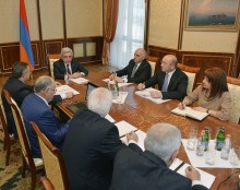 PRESIDENT INVITED A MEETING TO DISCUSS SOCIAL AND ECONOMIC SITUATION IN VAYOTS DZOR MARZ AND PRIORITIES OF THE REGION