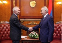 NA President Receives the Head of the European Union Delegation to the RA