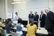Премьер-министр посетил компанию «Синопсис Армения»