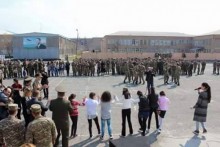Молодежная организация РПА и Студенческий Совет АГПУ посетили Дом-музей Вазгена Саркисяна и военную часть в Арарате