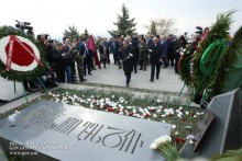 Prime Minister Pays Tribute to Memory of National Hero Vazgen Sargsyan