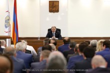 Taron Margaryan: Inform the public about the work carried out in the blocks of flats