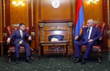 Galust Sahakyan Receives Ambassador of Kazakhstan