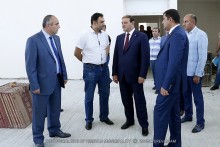 Երևանի քաղաքապետ Տարոն Մարգարյանն աշխատանքային շրջայց է կատարել Դավթաշեն վարչական շրջանում
