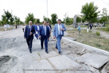 Երևանի քաղաքապետն աշխատանքային շրջայց է կատարել Նուբարաշեն վարչական շրջանում