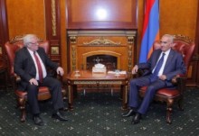 Galust Sahakyan receives Bulgarian Ambassador