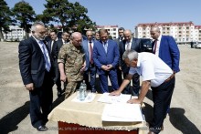 Azatamartikneri park is being built in Stepanakert with the assistance of Yerevan Municipality
