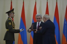  AWARD CEREMONY ON THE OCCASION OF THE 25TH ANNIVERSARY OF INDEPENDENCE TOOK PLACE AT THE PRESIDENTIAL PALACE