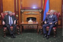 Galust Sahakyan Receives Deputy of the National Assembly of France François Rochebloine