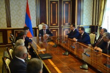 SERZH SARGSYAN PRESENTED THE NEWLY APPOINTED CHIEF OF THE PRESIDENTIAL ADMINISTRATION