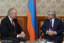 Սերժ Սարգսյանն ընդունել է Գերմանիայի Բունդեսթագի արտաքին հարաբերությունների հարցերով հանձնաժողովի նախագահին