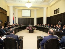 Վարչապետն առաջարկել է ՏՄՊՊՀ նախագահին առավել ուշադիր լինել տոնական օրերին ապրանքների գների արհեստական բարձրացման հարցում