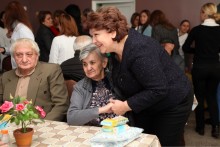 ՀՀԿ կանանց խորհրդի անդամներն այցելեցին Նորք-Մարաշի տուն-ինտերնատ
