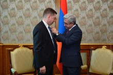 PRESIDENT SERZH SARGSYAN RECEIVED THE EXECUTIVE DIRECTOR OF FLSMIDTH COMPANY THOMAS SCHULZ