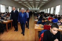 PRESIDENT SERZH SARGSYAN OBSERVED THE GAMES AT ARMENIA’S CHESS ACADEMY AND CHESS HOUSE