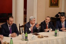 PRESIDENT MET WITH THE ARMENIAN DOCTORS AND STUDENTS RESIDING IN MOSCOW