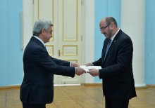 NEWLY APPOINTED AMBASSADOR OF ISRAEL PRESENTED HIS CREDENTIALS TO PRESIDENT SERZH SARGSYAN