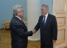 SERZH SARGSYAN RECEIVED THE FORMER PRESIDENT OF AUSTRIA HEINZ FISCHER