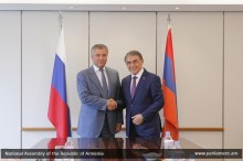 Արա Բաբլոյանը Սեուլում հանդիպել է Վյաչեսլավ Վոլոդինի հետ