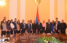 Եդինայա Ռոսիա կուսակցության երիտասարդական կազմակերպության անդամներին ընդունել է ԱԺ նախագահը