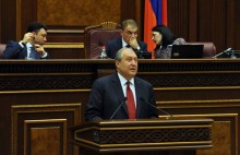 Кандидат от Республиканской партии Армен Саргсян был избран 4-м Президентом Республики Армения