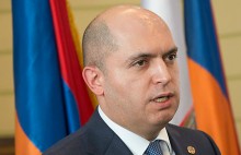«Ձեզ համար Ցեղասպանության թեման քաղաքական է, ինձ համար՝ իմ ընտանիքի պատմություն»․ Արմեն Աշոտյանը