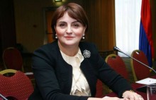 «Հեչ լավ չի, շատ տապոռային եք աշխատում». Մարգարիտ Եսայանը՝ իշխանությանը