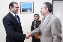 Երևանի քաղաքապետն ընդունել է Իրանի դեսպանին 