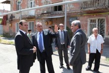 Քաղաքապետը հանձնարարել է բարեկարգել Սմբատ Զորավարի` Մախլուտոյի շենքը