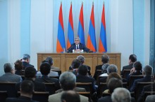 Նախագահ Սերժ Սարգսյանը արտակարգ խորհրդակցություն է հրավիրել ՀՀ-ում հավատարմագրված դեսպանների մասնակցությամբ
