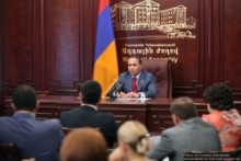 Председатель НС О.Абраамян созвал совещание