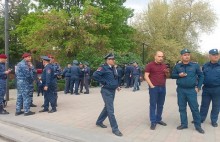 #STOPnikol. Հանրապետականները Իսահակյանի արձանի մոտից մեծ երթով շարժվում են Կառավարություն