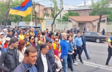 Հանրապետականների բողոքի երթը լուսանկարներով