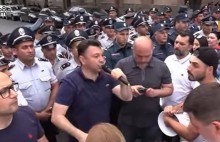 Ժողովուրդ ջան, էս Ցռան Վերգոները տակները լցրել են. Էդուարդ Շարմազանով