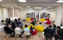 Քաղաքական վարքագծի մասին  քննարկում  ՀՀԿ Գործադիր մարմնի անդամ Կարեն Ավագյանի հետ
