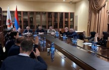 ՀՀ ԱԺ պատգամավոր Տարոն Մարգարյանը և ՀՀԿ ԳՄ անդամ Ռուբեն Թադևոսյանը հանդիպել են ՀՀԿ Արաբկիրի շրջանային խորհրդի հետ