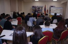 ՀՀԿ երիտասարդական կազմակերպությունում հանճարեղ բանաստեղծ Հովհ. Թումանյանի ծննդյան 154-ամյակին և գրքի տոնին նվիրված անցկացվեց գրական ժամ